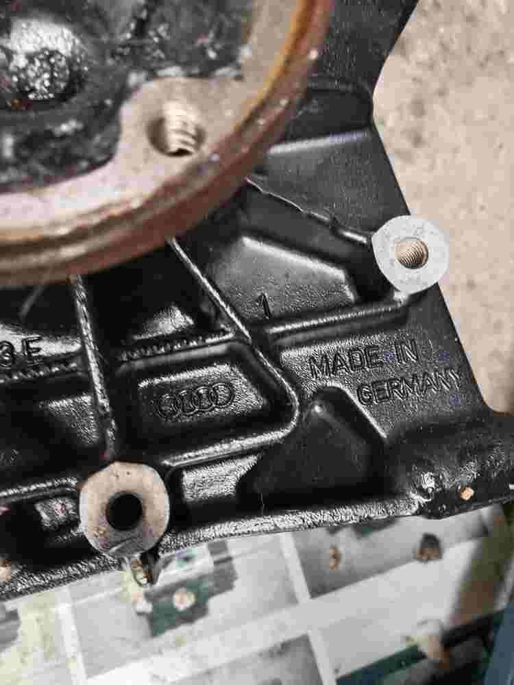 Differential hinten Hinterachsgetriebe VW Audi A4 S4 B5 8D 01H525085A DAJ22116