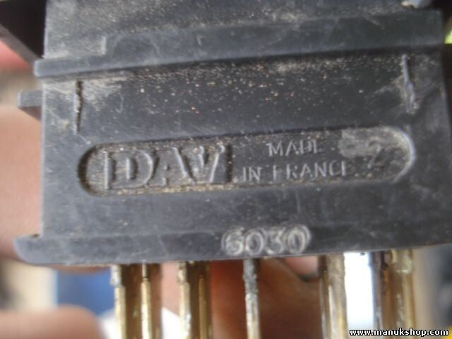 Warnblinkschalter Renault Clio DAV 7249 6030