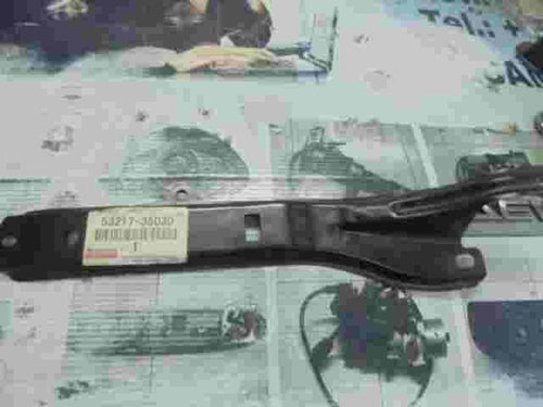 Hood Lock Brace  Toyota Hilux Pıck Up 5321735030 53217-35030