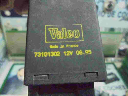 Wischerrelais Citroen Peugeot VALEO 73101302 12V