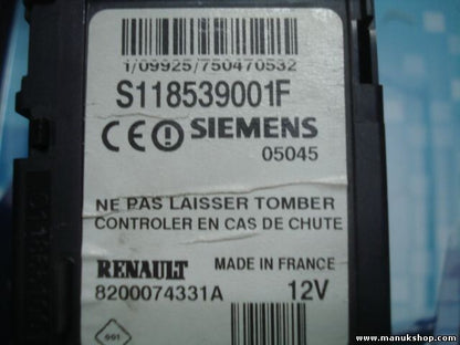 Steuergerät Kartenleser Renault Megane 8200074331A SIEMENS S118539001F