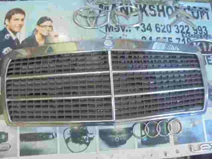 Frontgrill Grill Kühlergrill Mercedes-Benz W201 190E 2018880223 201 888 02 23