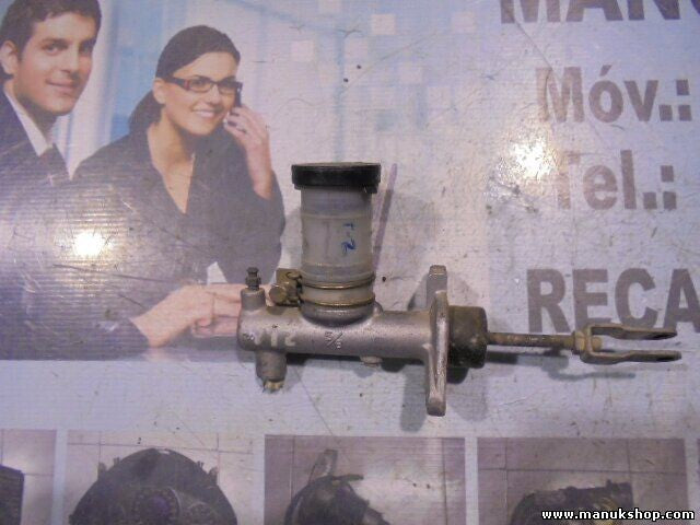 Kupplungsgeberzylinder Nissan Terrano II R20 Ford Maverick 3061055S0A 3061055S11