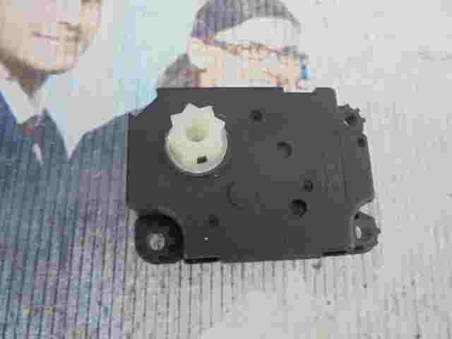 Stellmotor Heizung Renault Megane VHB3030003D VHB30-30003 N101980G/D N101980GD