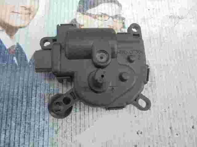 Stellmotor Heizung  Ford Focus Mondeo III 1S7H19B634CA 005F245032 BUVAB2 POS