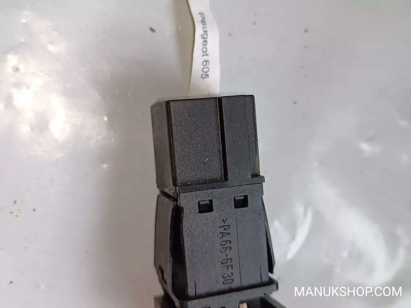 Heckscheibenheizung schalter Citroen Xsara Peugeot 605 PA66GF30 PA66-GF30