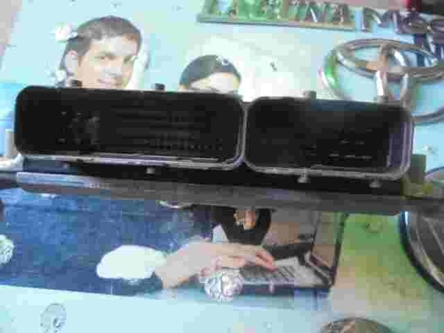 Motorsteuergerät Chrysler Voyager 2.8  P05094285AF HB5AA0 1039S14826 0281012121