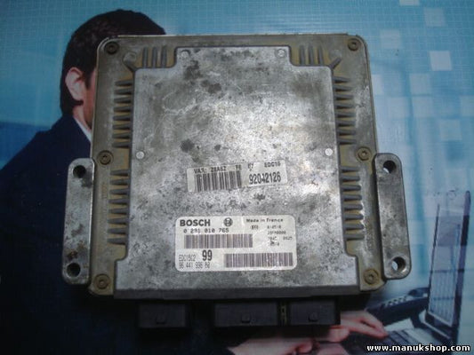 Motorsteuergerät Peugeot 607 BOSCH 0281010765 96 441 996 80 92042126 EDC15C299
