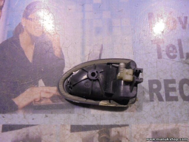 Türgriff Griff innen Vorne Links Renault Scenic 8200028994 99035201 10GH ABS/PC