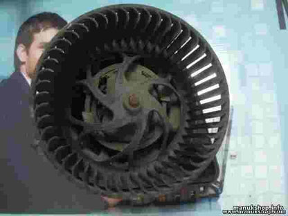 Gebläsemotor VW LT Sprinter Vito W638 X17 X17 651589X 651675F VALEO 80426400