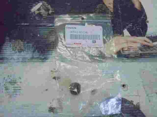 1 stuck   Cushion  Toyota Corolla Prius Yaris 9054109124 90541-09124