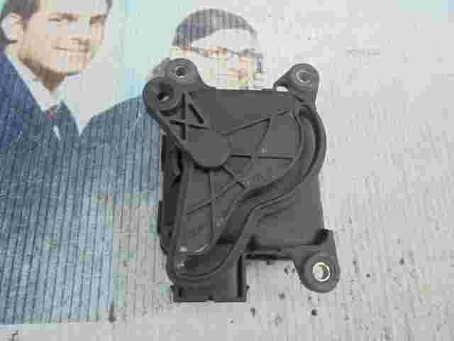 Stellmotor Heizung Audi A6 C5 4B1820511C 4B1 820 511 C 0132801129 MF1168800580