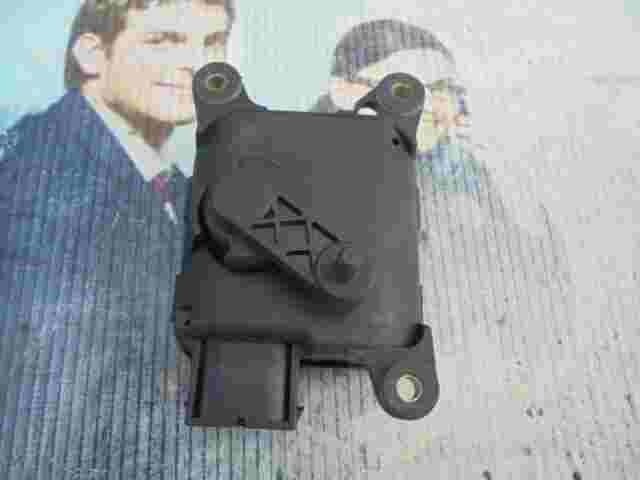 Stellmotor Heizung Audi A6 S6 C5 4B1820511B 0132801135 01328011351 MF1168800600