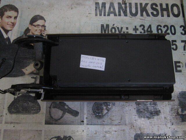 Armlehne Mercedes-Benz W221 P0109886 Q9-E92 P0107627