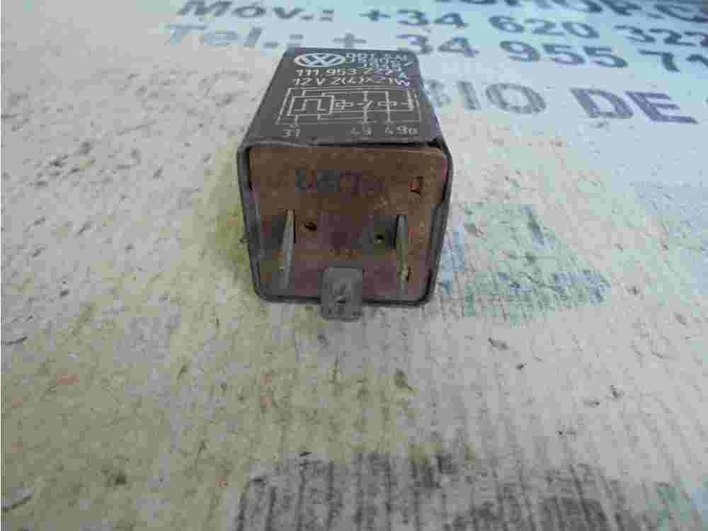 Blinkrelais VW Volkswagen 111953227A 111 953 227 A J590C/J945 12V