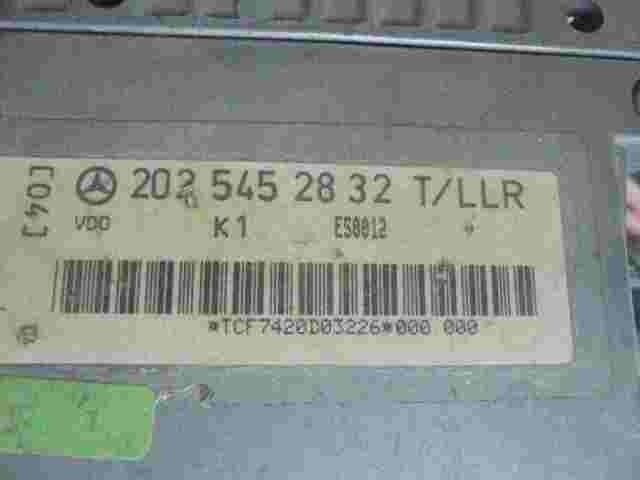 Motorsteuergerät Mercedes-Benz W202 2025452832 (04) VDO 412227002026