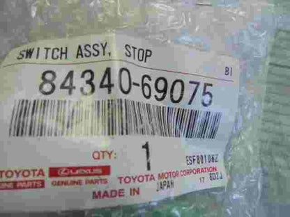 Bremslichtschalter Toyota Camry Corolla RAV4 Land Cruiser 200 Lexus 8434069075