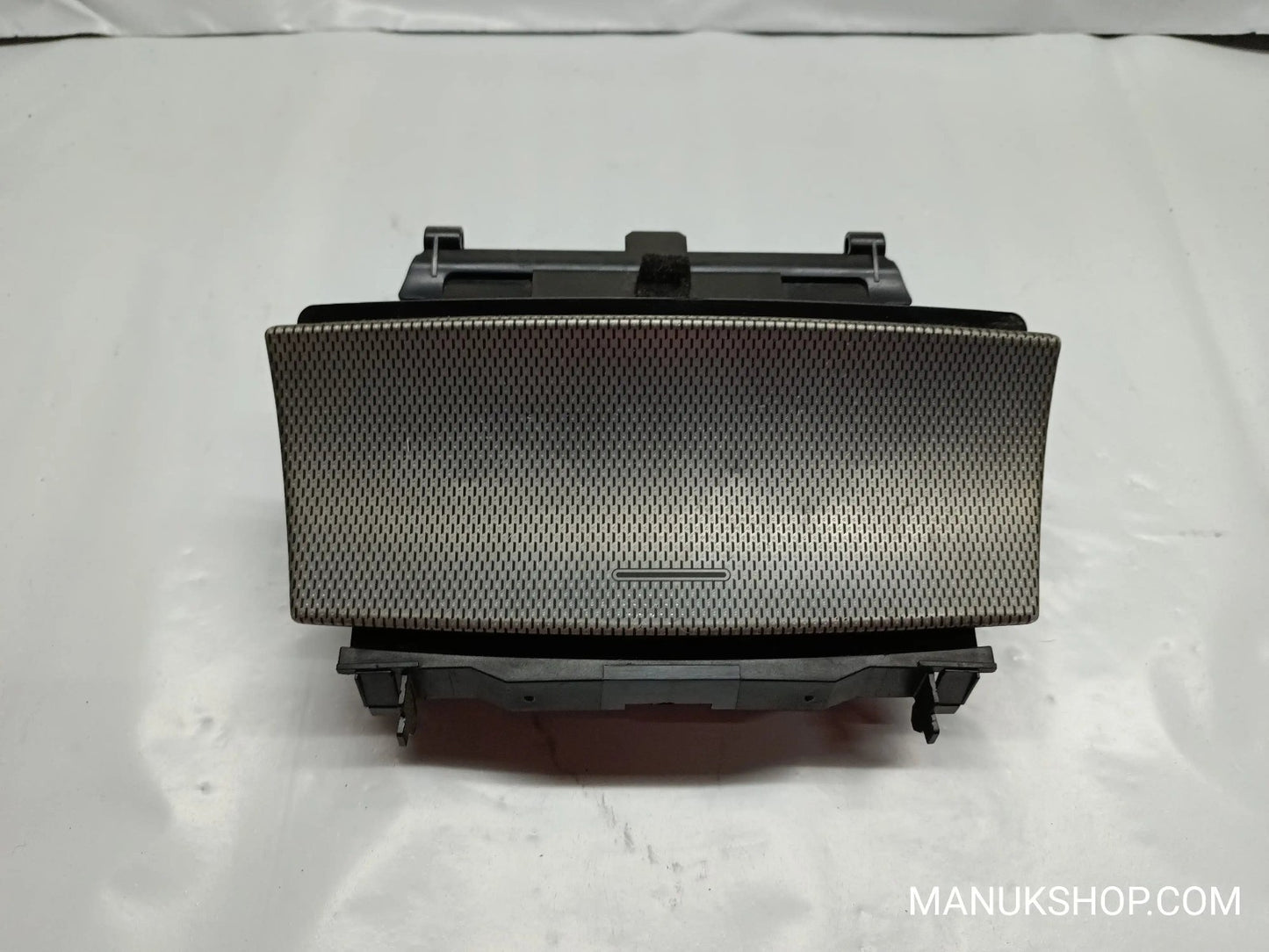 Aschenbecher Mercedes-Benz W203  A2036800852 A 203 680 08 52
