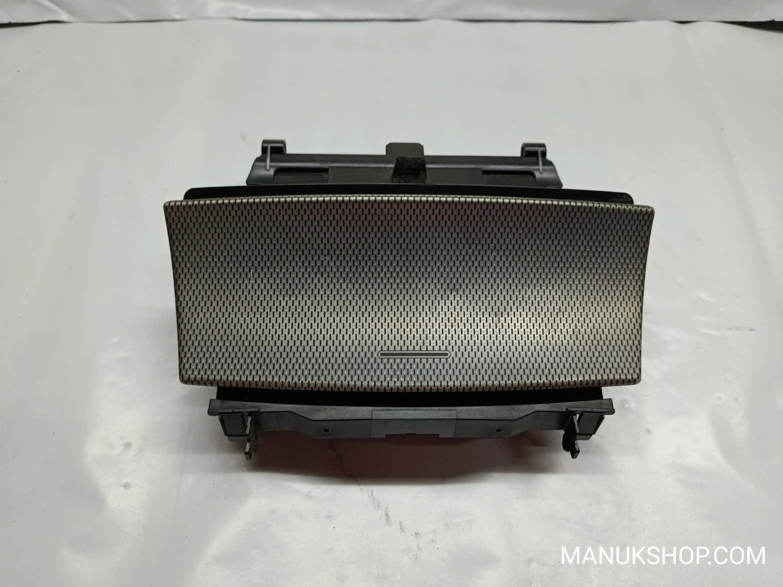 Aschenbecher Mercedes-Benz W203  A2036800852 A 203 680 08 52