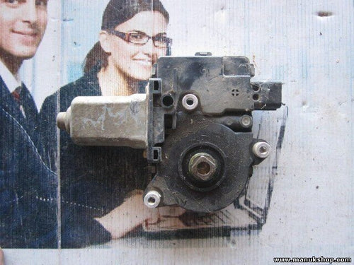 Fensterheber motor hinten rechts Mitsubishi Montero Pajero III V70 MR436870