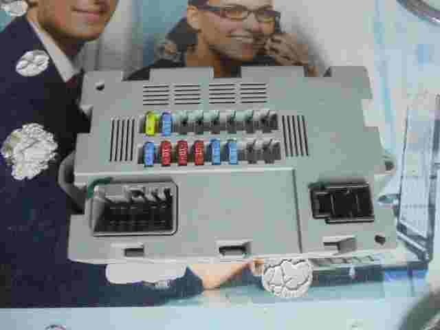 Sicherungskasten Jaguar Land Rover Range Rover CPLA14Q073AA 73707520 1505121303