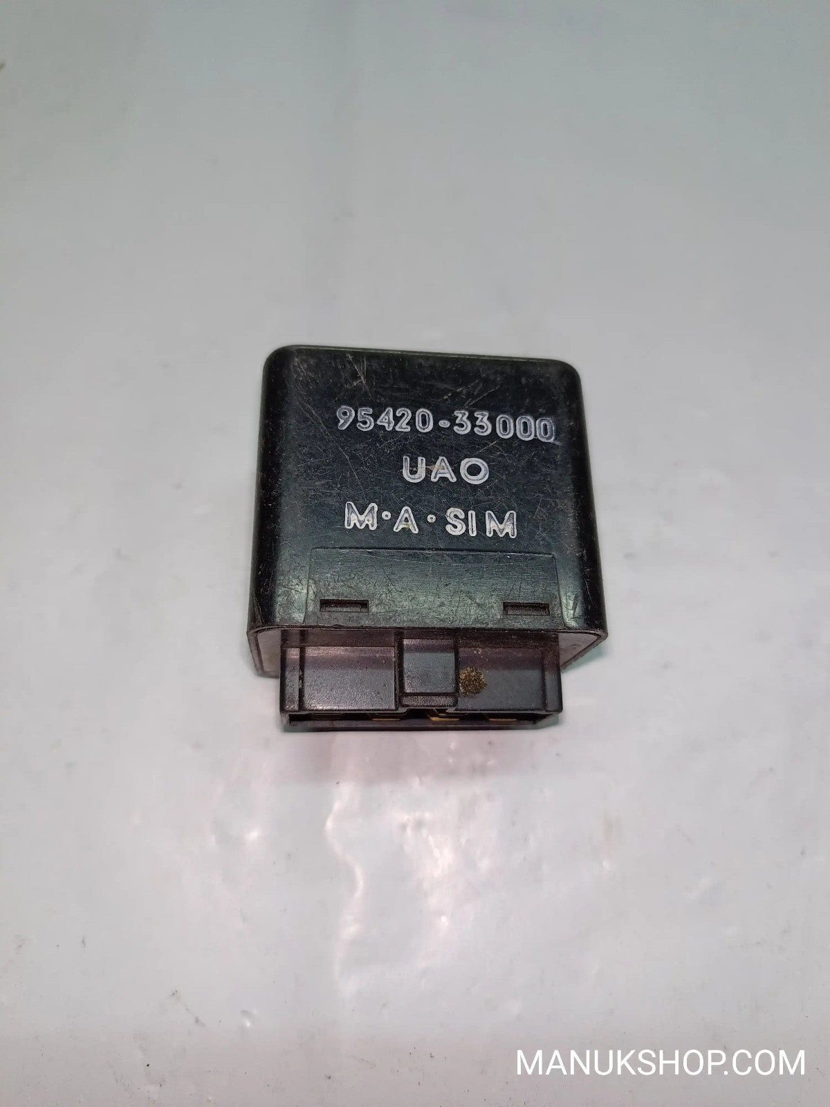 Heckscheibenwischer Relais Hyundai Accent 9542033000 95420-33000 UAO M·A·SIM