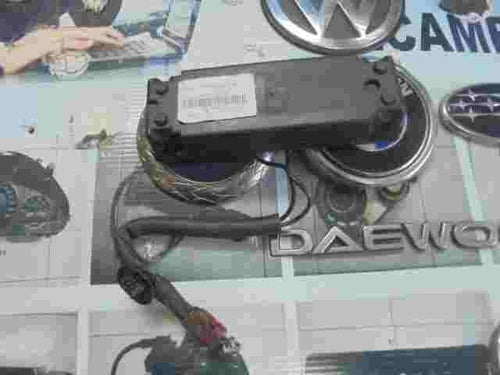 Antennenverstärker Peugeot 407 307 Citroen C6 9661102880 MAG 41152914