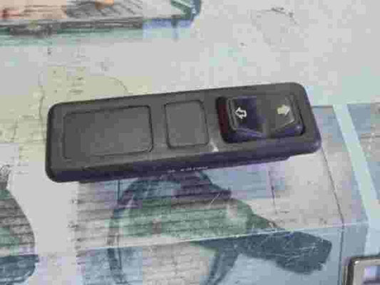 Fensterheber schalter Ford Granada MK2 MK3 82GG14529CA 82GG 14529 CA G48190