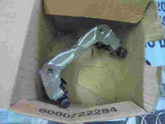 Mounting Front Disc Brake  Toyota Auris Avensis 4772209180 47722-09180