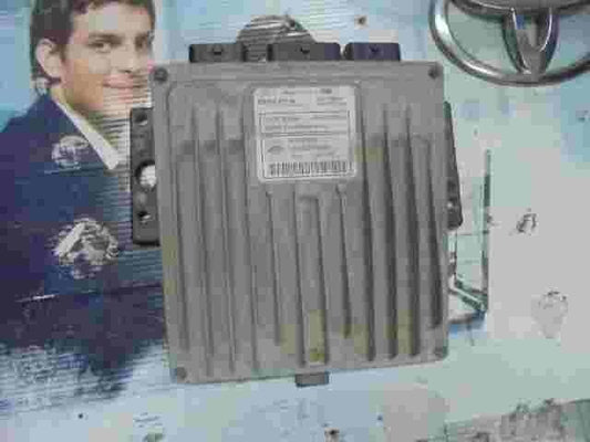Motorsteuergerät Renault Clio 1.5 DELPHI TRW 8200303619 H0M8200129063 R0410C066A