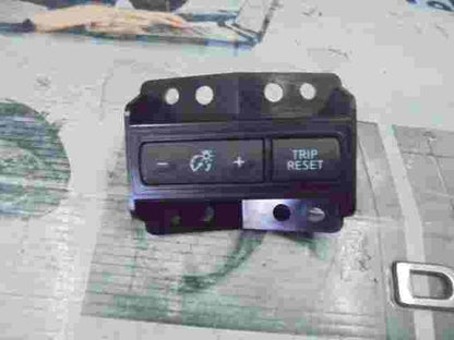 Tempomatschalter Nissan Qashqai II J11 3012171 Ver 3.0 Satellite RC182A RC-182A