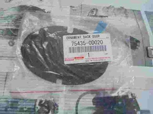 Toyota Yaris 754350D020 75435-0D020