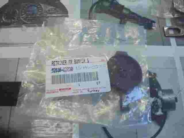 Cap Radiator Reserve Tank  Lexus Toyota Yaris  164710D010  16471-0D010