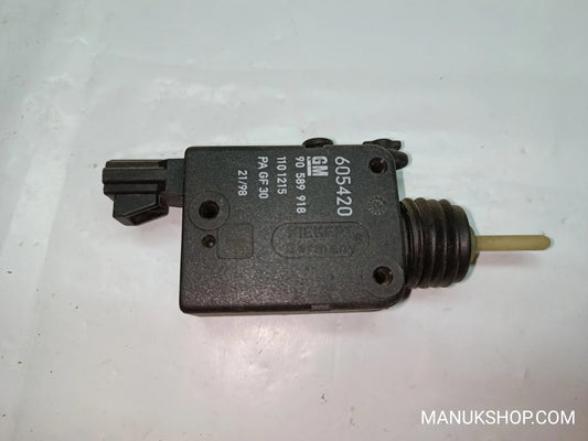 Stellmotor Heckklappe Zentralverriegelung Opel Astra G 605420 90589918 1101215