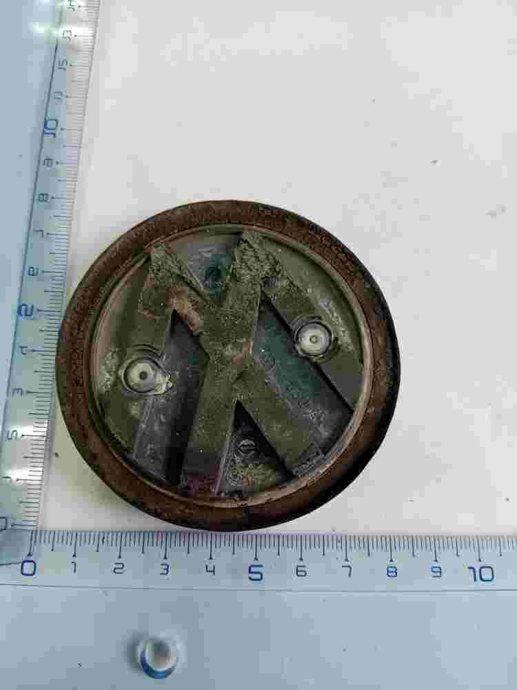 Emblem VW Volkswagen Passat 8.cm 3B0853630 3B0 853 630 3B0853630A 3B0 853 630 A
