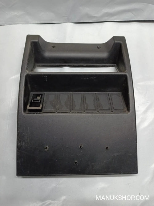 Mittelkonsole Nissan Atleon, 682519X000 68251 9X000