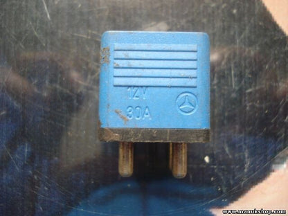 Relais Mercedes-Benz W140 S500 0015429919 001 542 99 19 HELLA 4RA00412203