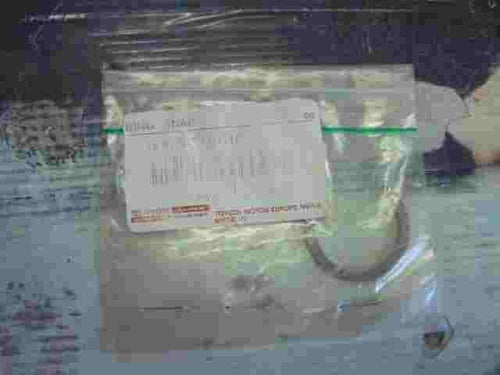 1 stuck Ring Snap  Toyota Aygo Vitz 9052027070 90520-27070 905-202-7070