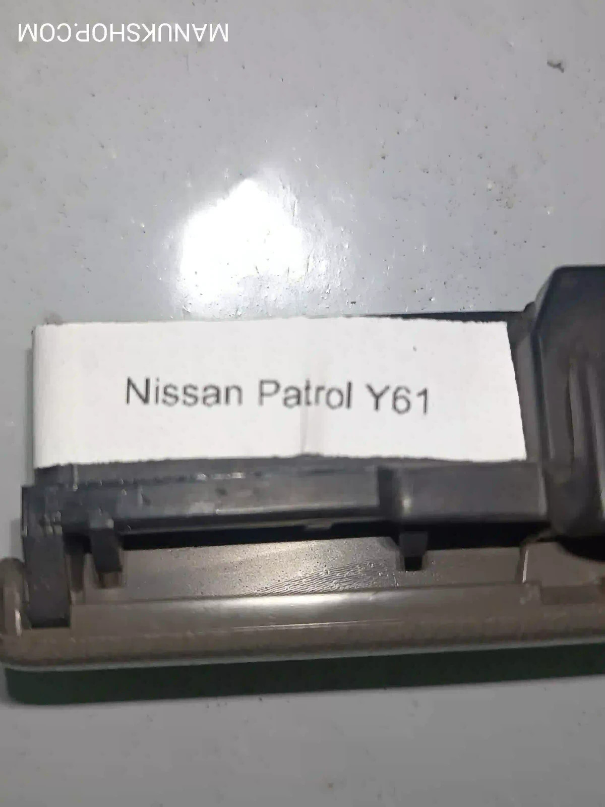 Handschuhfach schloss Nissan Elgrand Patrol Y61