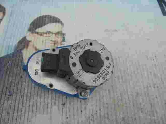 Stellmotor Heizung BMW E36 E46 83647609 8 364 760 9 BEHR 9094803369