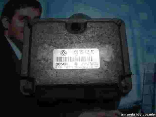 Motorsteuergerät VW Volkswagen Passat TDI 1.9 AFN  038906018FE BOSCH 0281010064