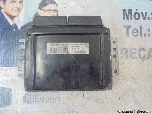 Motorsteuergerät Renault Kangoo SIEMENS S110130334A 8200061281 8200044437