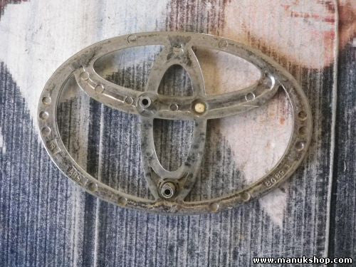Emblem Logo Toyota Land Cruiser 8089 1 80891