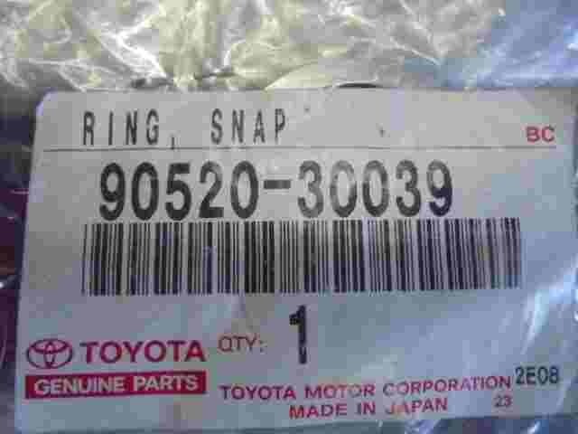 1 stuck  Snap Ring  Toyota RAV4 Avensis 9052030039 90520-30039