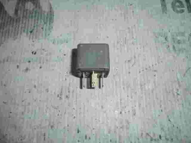 Relais Alfa Romeo Fiat A727510 A727 510 12V