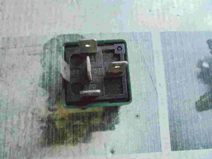 Relais Ford Escort Fiesta 86GG2B244AA 86GG 2B244 AA V23134-E4-X51 12V 77180