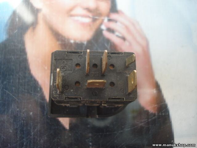 ZV Zentralverriegelungsschalter Audi TT 8N0962107A 8N0 962 107 A 8NO962107A