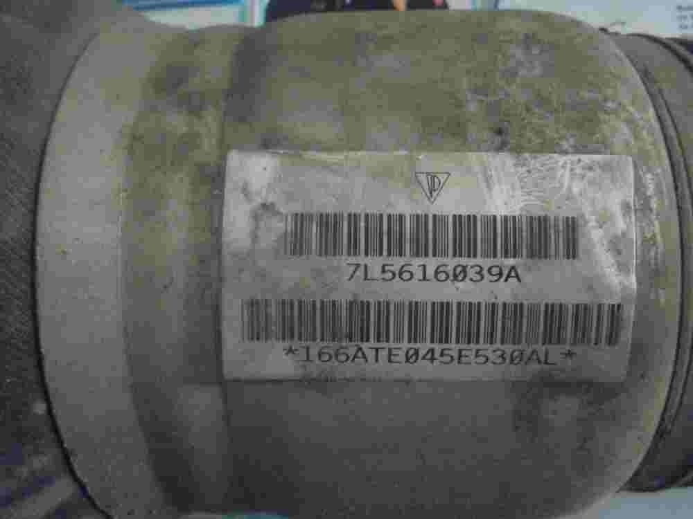 Lufterderung Stoßdämpfer vorne links Porsche Cayenne Audi Q7 VW  7L5616039A