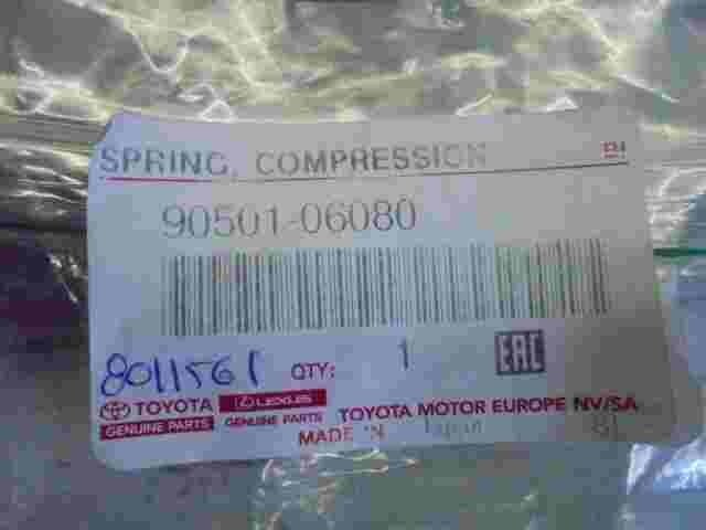 1 stuck Spring Compression  Toyota Lexus GX 470 SC 300 SC 400 9050106080
