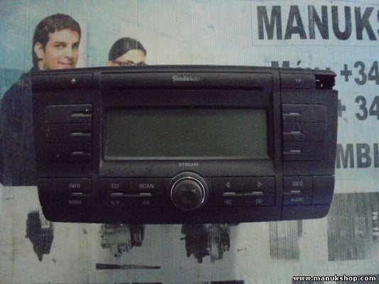 Radio CD Skoda 1Z0035161A VP4SBF18C815AF 1Z0 035 161 A VP4SBF 18C815 AF